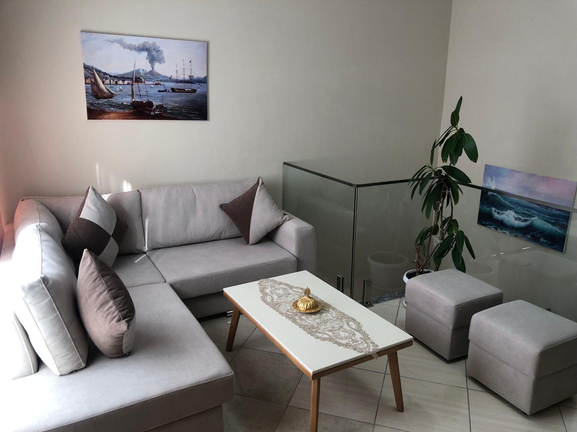 Apartament Peti 22 *